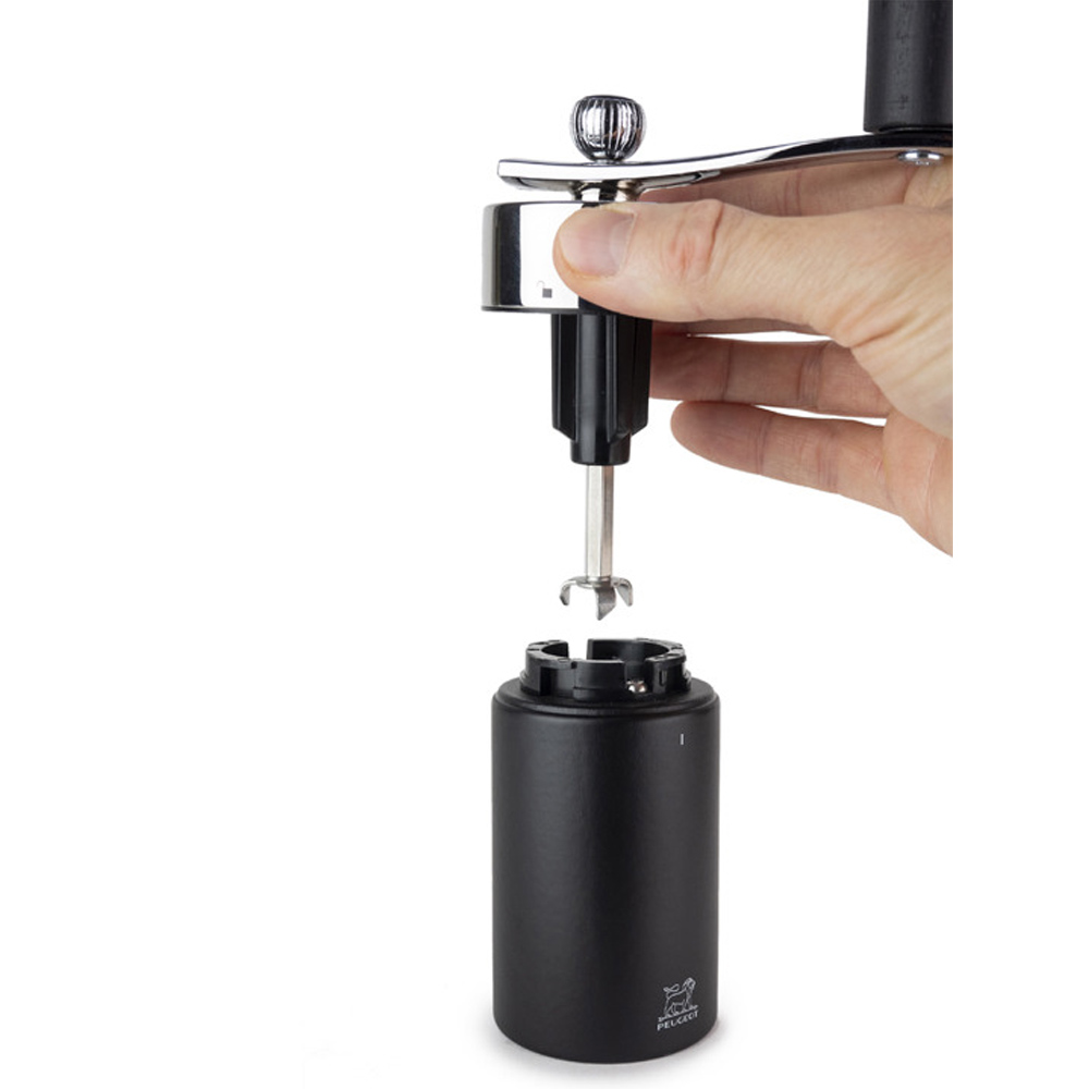 Cối Xay Hạt Nhục Đậu Khấu Peugeot Isen 39639 15cm 