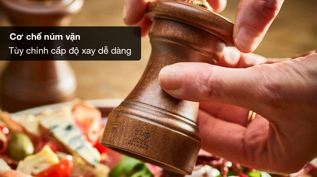 Cối xay muối thủ công Peugeot 44886 Bistro 1874 Limited Edition 10 cm - Cơ chế núm vặn xoay dễ sử dụng